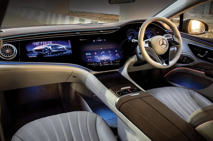 BMW i7 vs Mercedes Benz EQS: Electric Extravagance 